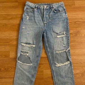 High waist ripped mom jeans